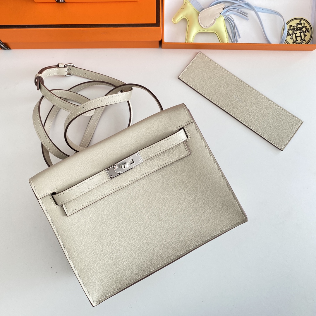 Hermes Kelly Danse Evercolor Bag In Cream White Color